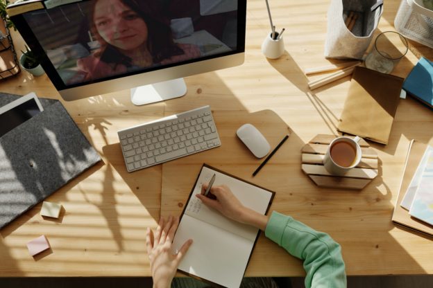 7 Steps for Hosting a Virtual Event or Conference - hero image